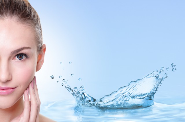 爽肤水用完要洗脸 爽肤水正确使用方法 美容健康 第3张