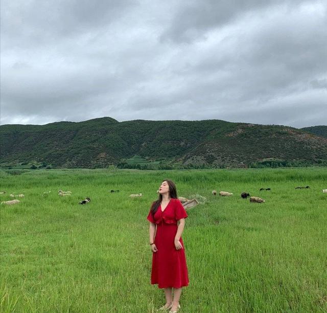 微胖女孩的穿衣宝典，清新甜美惹人爱，大码也能穿出女神范 穿搭技巧 第3张