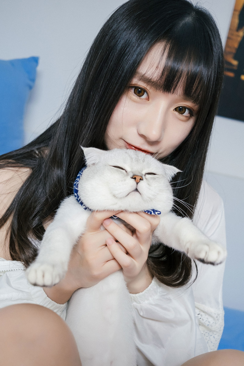 极品丰满美女性感长腿小猫诱惑私房写真图片 美图 第1张