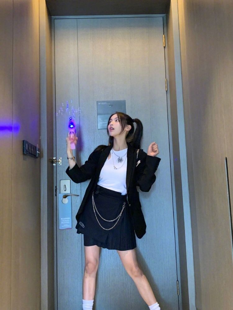 有种发型叫“杨超越双马尾”，清新减龄就看你敢不敢扎了 美容健康 第1张