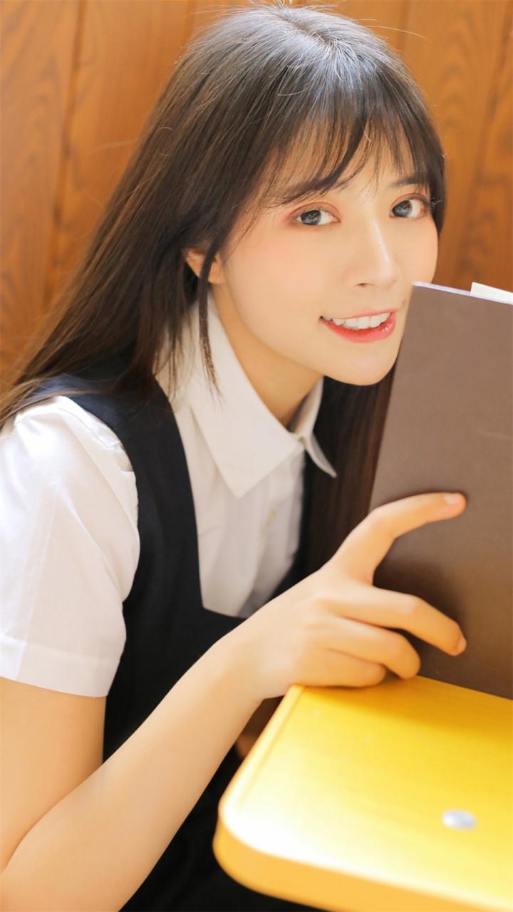 亚洲日本校花学霸美少女蓝色校服校园清纯写真(1/9) 美图 第1张