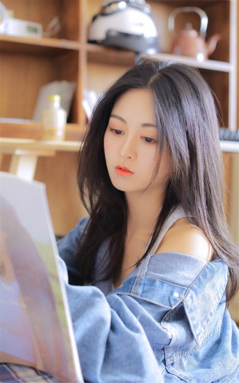 亚洲日本美女学霸校花牛仔上衣居家生活唯美写真(1/9) 美图 第1张