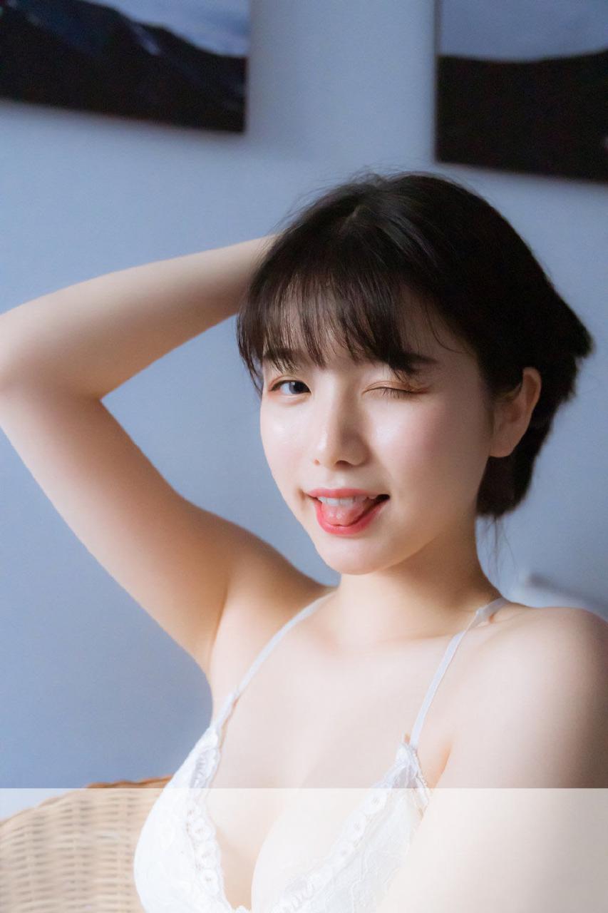 甜美笑容气质美胸美女纯美私房美图(1/6) 美图 第1张
