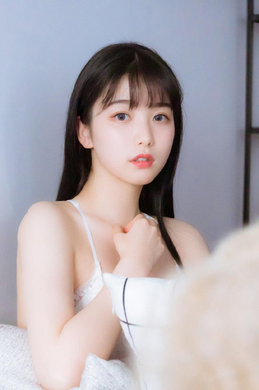 甜美笑容气质美胸美女纯美私房美图(1/6) 美图 第1张
