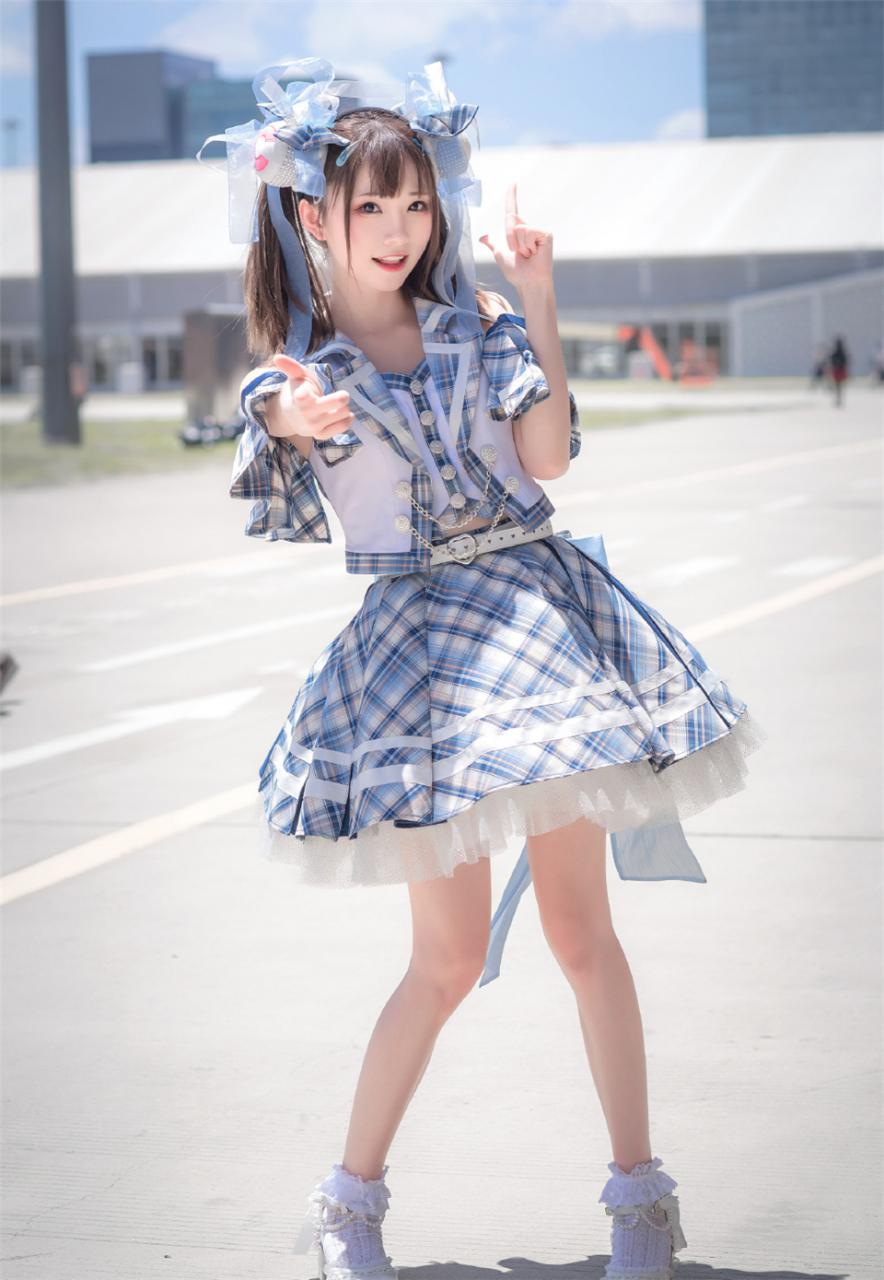 清纯无敌长腿美少女蓝色格子超短裙套装调皮可爱迷人写真(1/9) 美图 第1张