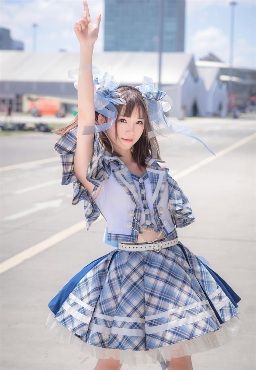 清纯无敌长腿美少女蓝色格子超短裙套装调皮可爱迷人写真(1/9) 美图 第1张