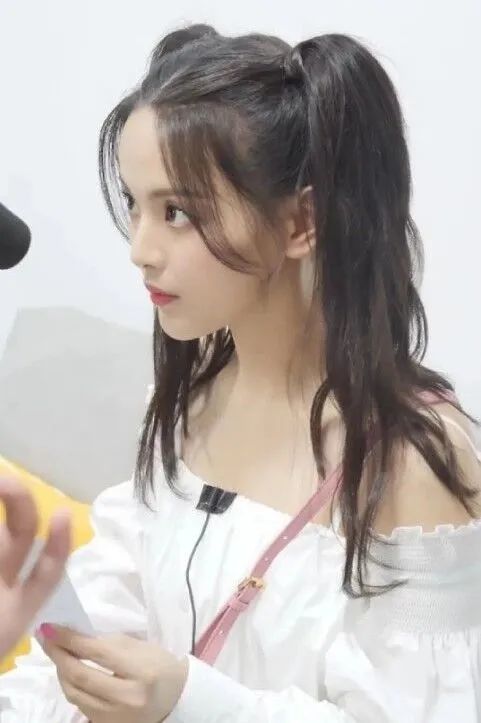 有种发型叫“杨超越双马尾”，清新减龄就看你敢不敢扎了 美容健康 第6张