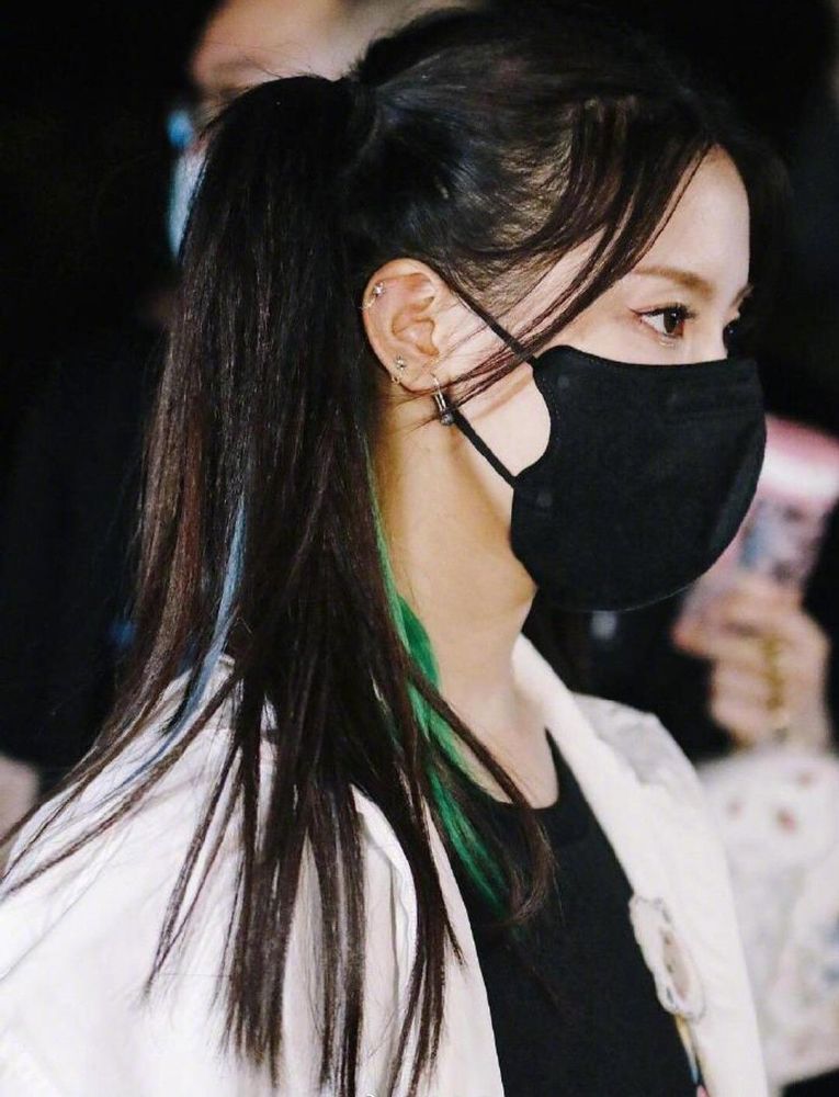 有种发型叫“杨超越双马尾”，清新减龄就看你敢不敢扎了 美容健康 第5张