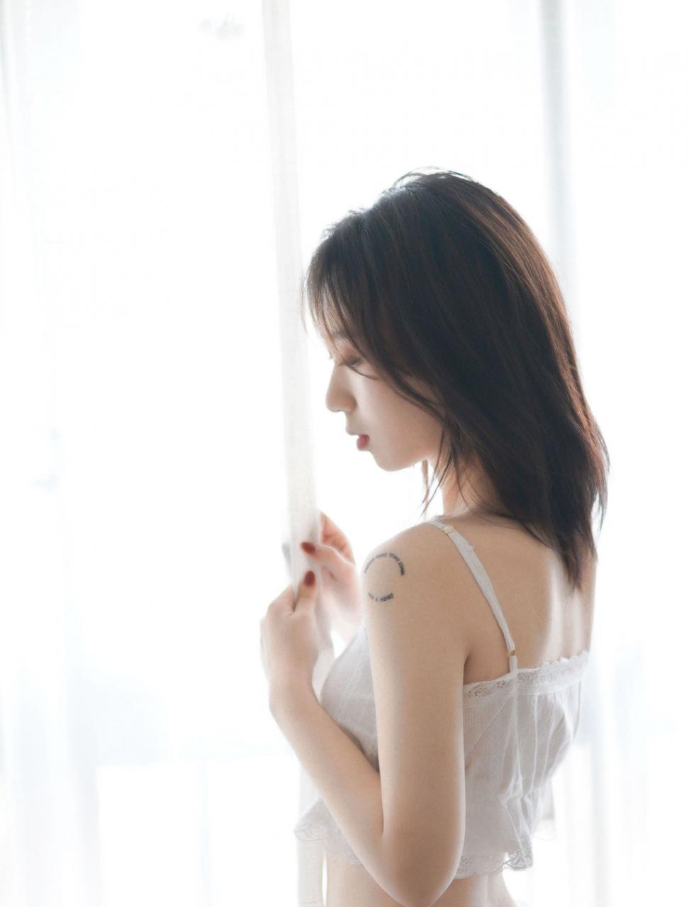 尤物美女翘臀美腿性感写真图片 美图 第1张
