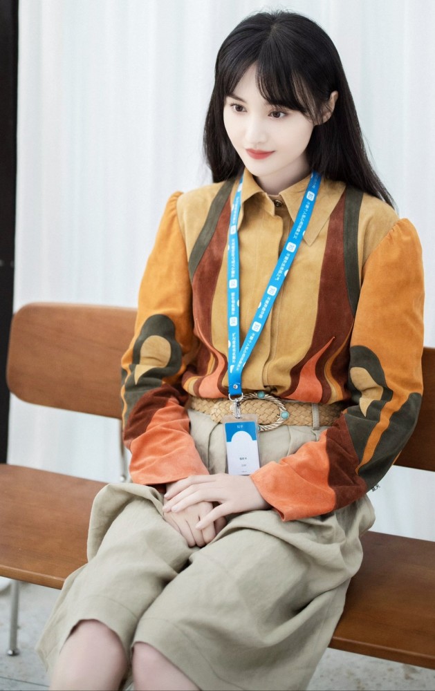 又被郑爽美到了！这颜值和衣品无可挑剔 时尚 第3张