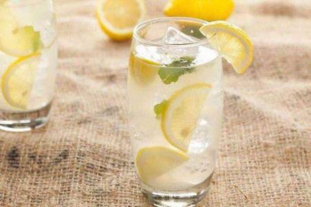 柠檬水功效和作用 柠檬水正确的减肥泡法 美容健康 第3张