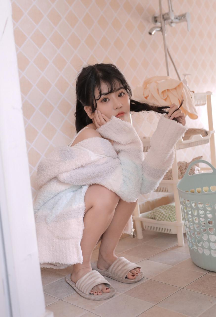 清纯美女白皙清凉性感写真图片 美图 第1张