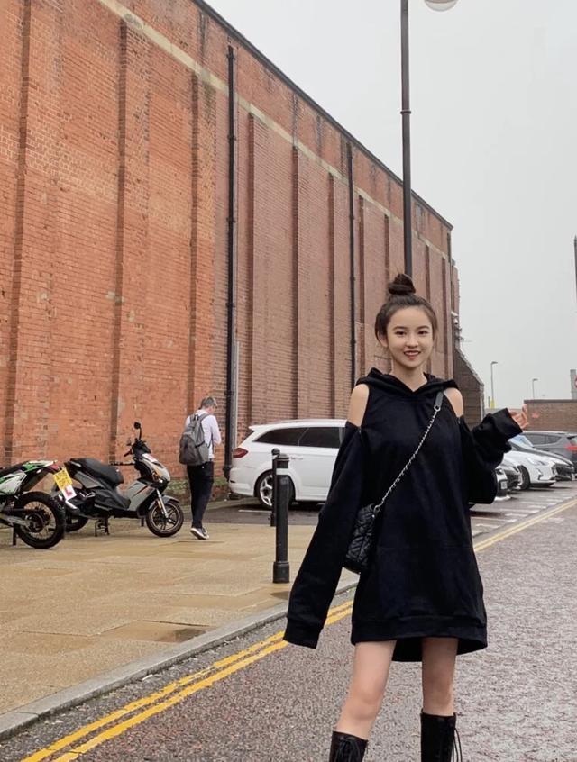 卫衣魔力太强大，怎么穿都不会错，百搭造型就靠它了 穿搭 第4张