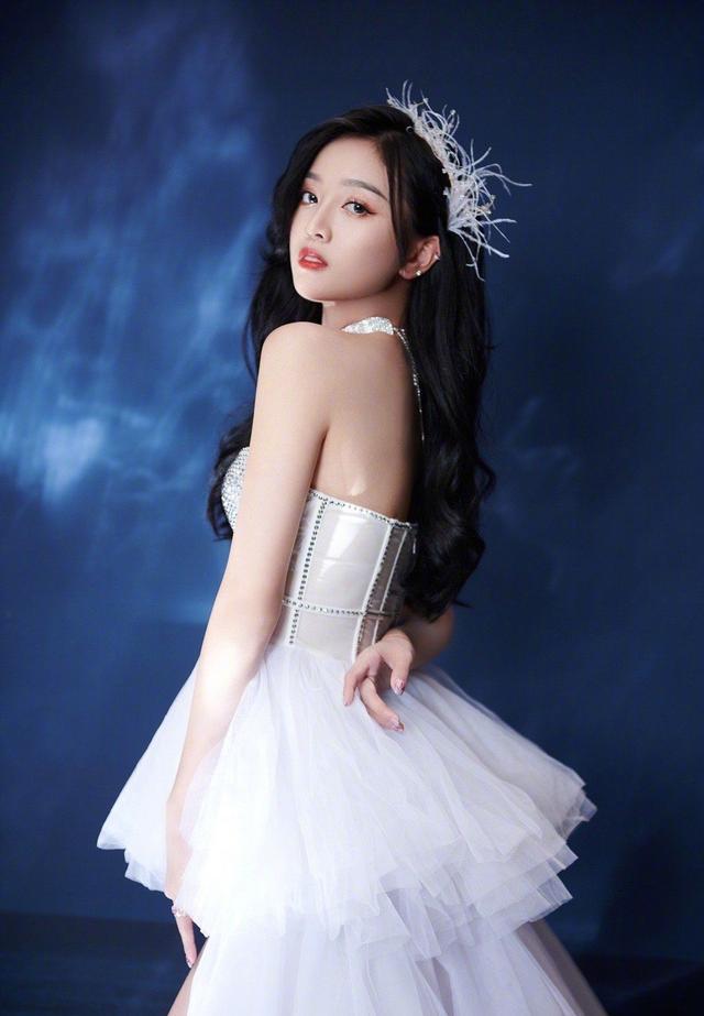 厚嘴唇的女生适合涂这4种颜色的口红，不仅好看还能修饰唇形 健康 第2张