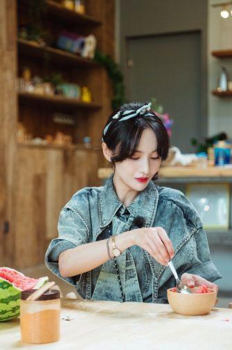 厚嘴唇的女生适合涂这4种颜色的口红，不仅好看还能修饰唇形 健康 第4张