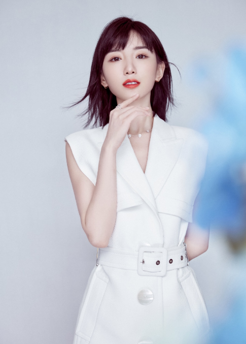 毛晓彤凭《三十而已》翻红，可甜可奶令人心动，美出新高 时尚 第1张