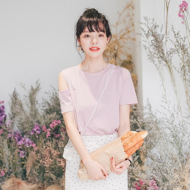 时尚百搭的休闲T恤穿上自带青春少女感！尽显优雅迷人气质 穿搭 第2张