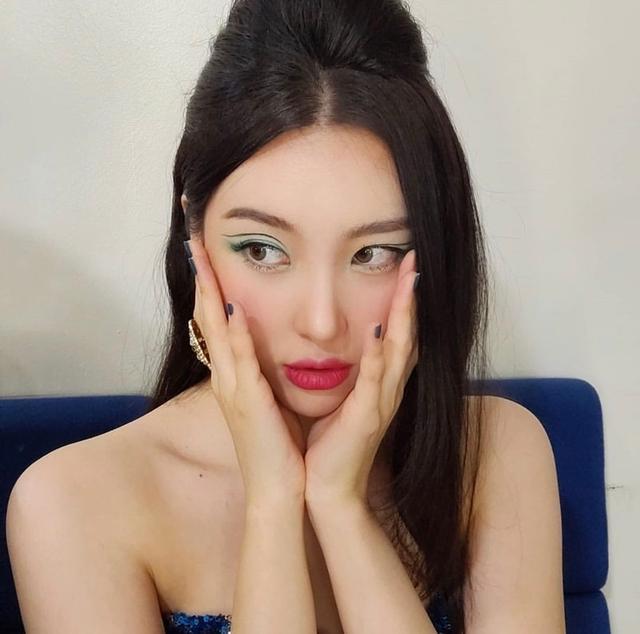 韩星5大初秋眼妆重点与色彩归纳，隔着口罩也能电人，眼影这么买就对了 美容健康 第10张