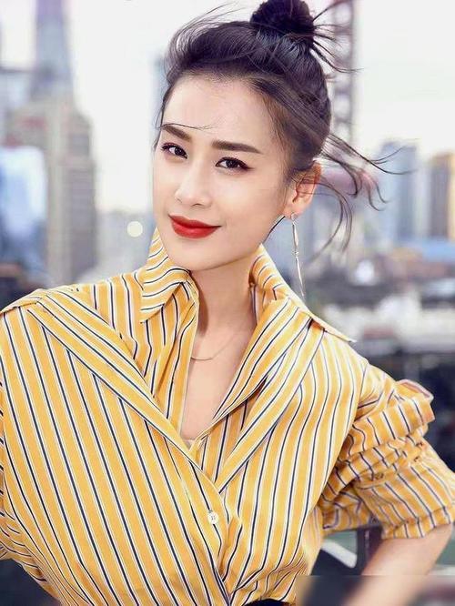 40岁女人巨显老的发型，这3种发型谁留谁土气，太影响颜值和美 健康 第3张