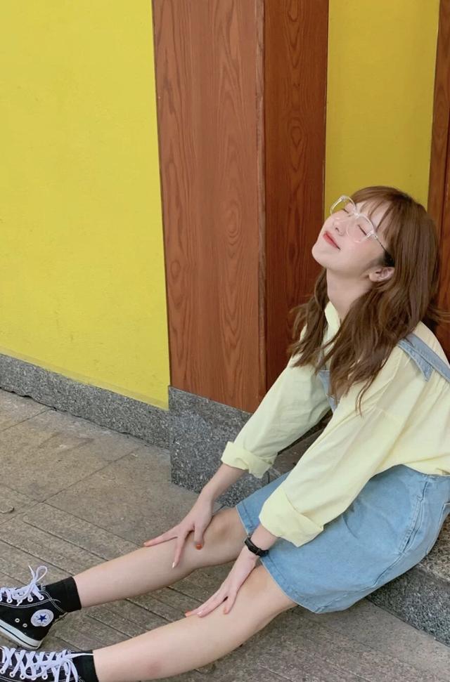 背带这样穿少女感扑面而来，减龄就靠它 穿搭 第5张