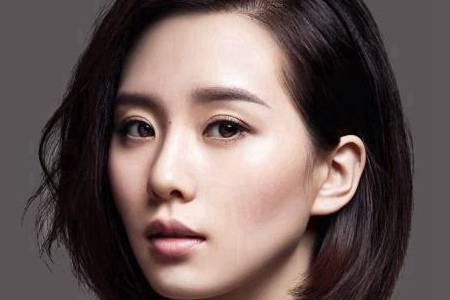 方脸适合什么发型 女生方脸最适合的发型 美容健康 第1张