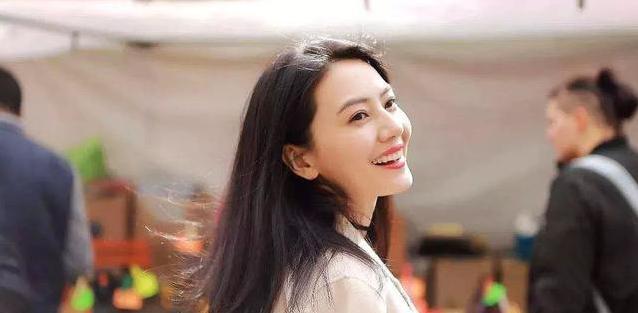 女星旧照曝光，章子怡清纯，周迅有灵气，网友：她是真的美 时尚 第16张