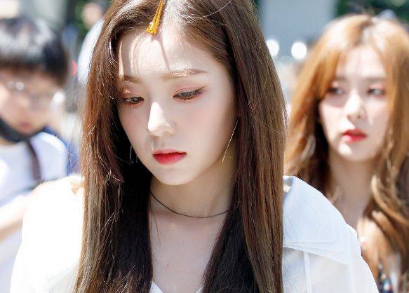 始于颜值终于人品？Irene陷入霸凌造型师风波，锤一个比一个真？ 时尚 第3张