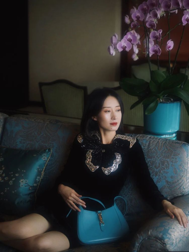 美貌持续在线，看这些女明星们的初秋时尚穿搭 时尚 第1张