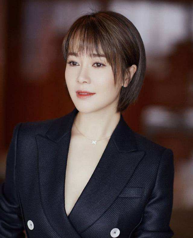 什么人适合卷发？什么人适合直发？ 美容健康 第13张