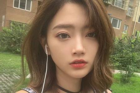 长脸适合什么发型 2020三种最合适的发型 美容健康 第1张