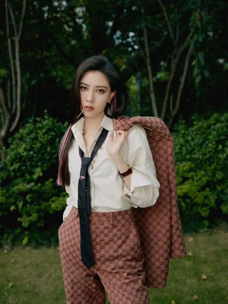 美貌持续在线，看这些女明星们的初秋时尚穿搭 时尚 第2张