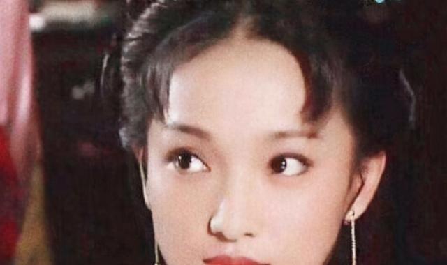 女星旧照曝光，章子怡清纯，周迅有灵气，网友：她是真的美 时尚 第5张