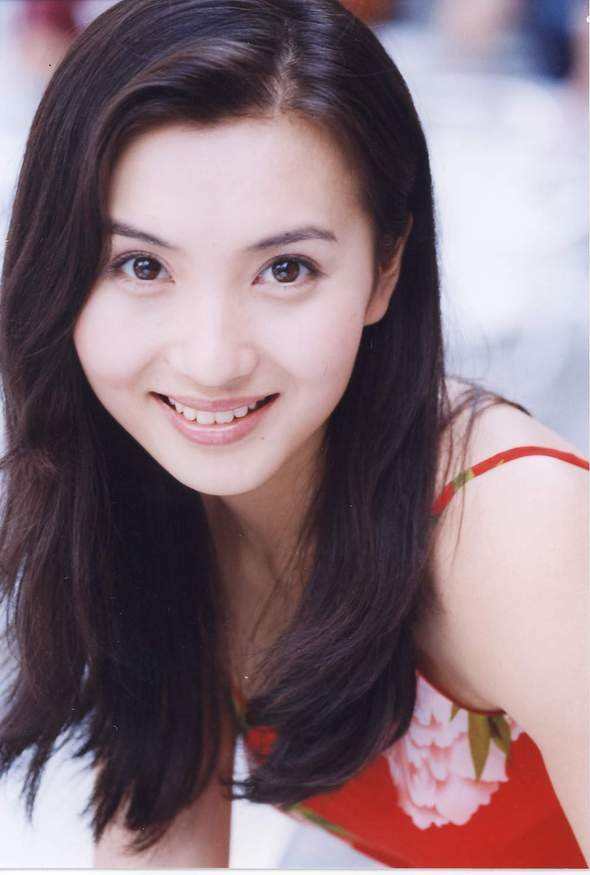 什么人适合卷发？什么人适合直发？ 美容健康 第4张