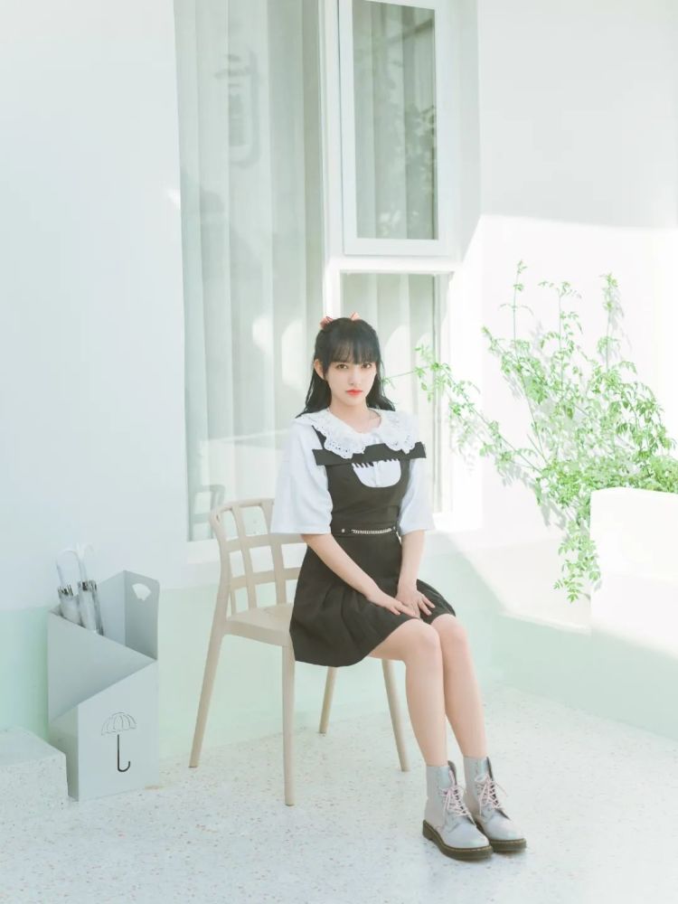 美貌持续在线，看这些女明星们的初秋时尚穿搭 时尚 第3张