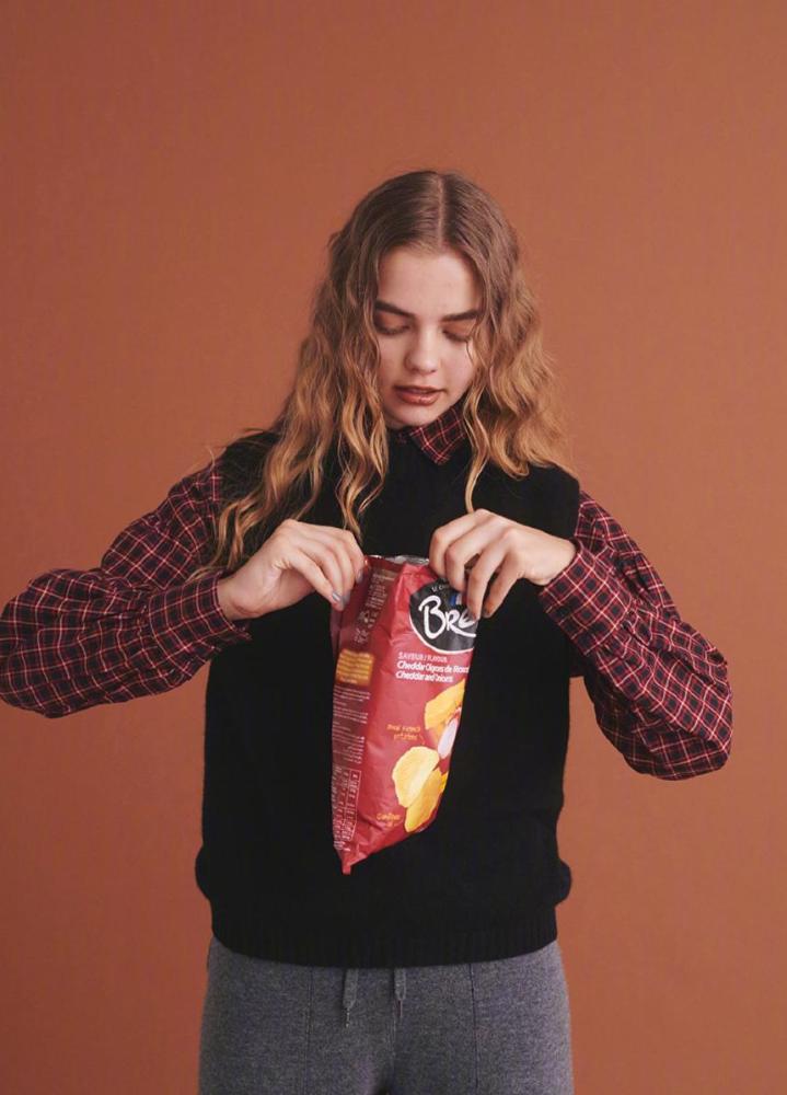 超火的格纹单品服饰，三种秋装搭配空了，复古优雅还年轻 穿搭 第1张