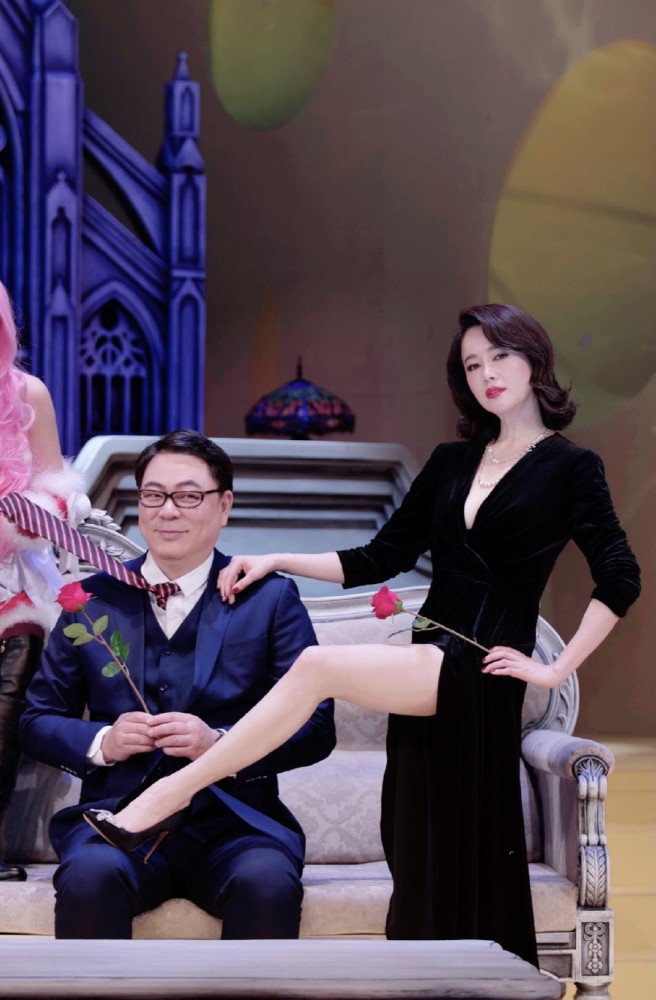 左小青不营销美貌让人忽略，其实身材更是诱人 时尚 第1张
