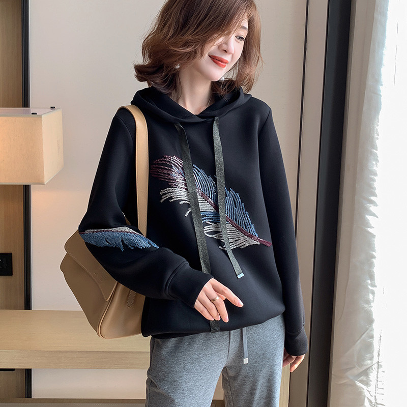 休闲卫衣就是减龄，30岁的女人穿也显得青春活力 穿搭 第1张