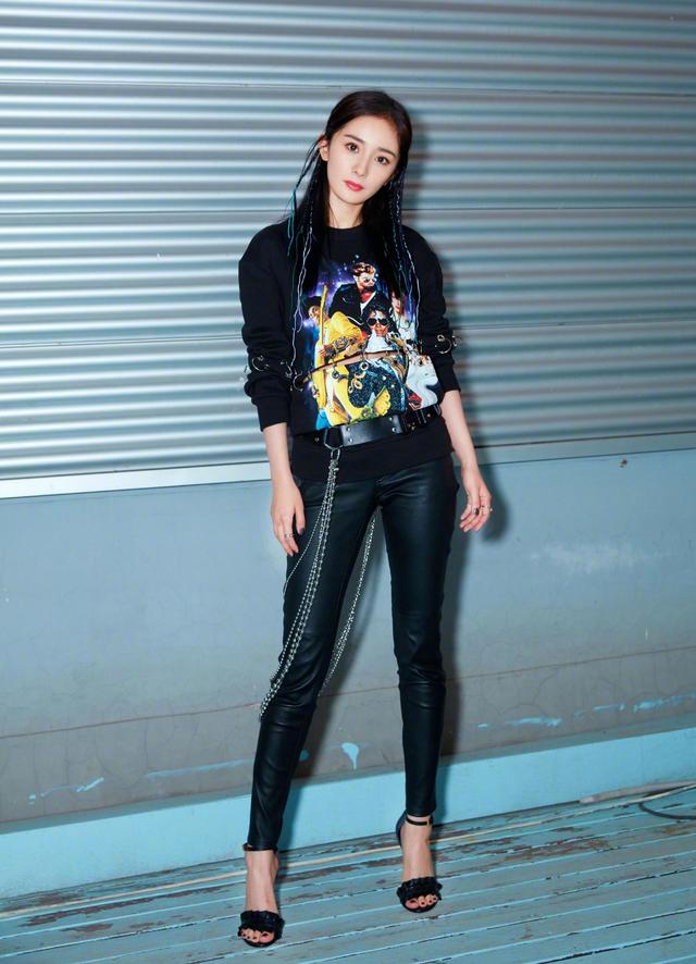 带货女王杨幂因带钻石口罩又登上了社交平台热搜 时尚 第5张