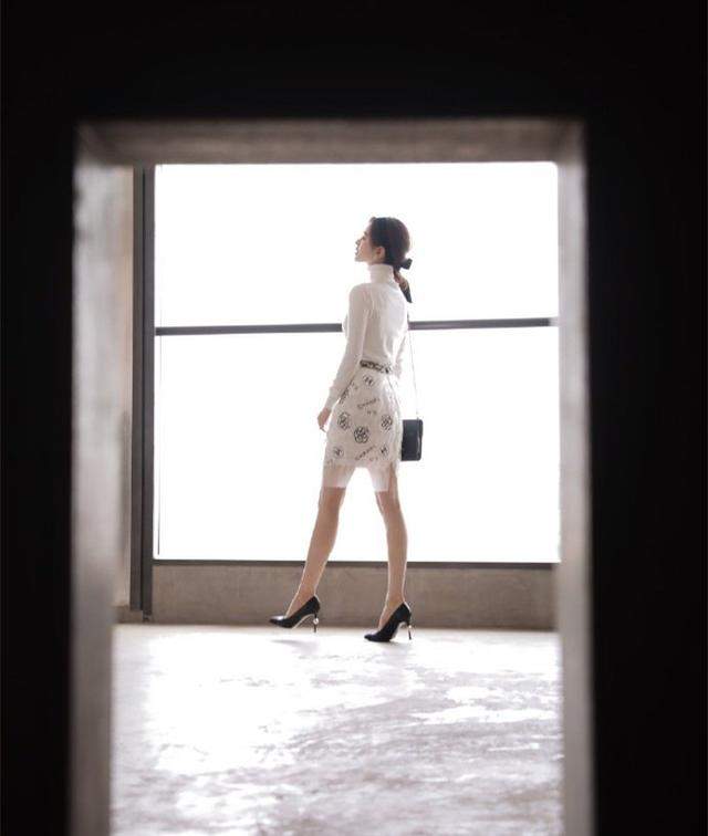 刘诗诗教你如何驾驭高领衫，穿出脱俗美如兰的时尚气质！ 时尚 第4张