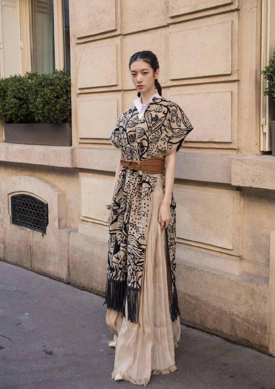 超模cici项偞婧的美是一种非常轻盈的美 时尚 第4张