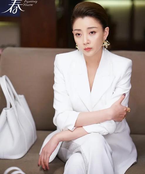 新剧未播就先愁，这次的“硬骨头”，吴谨言怕是不好“啃” 时尚 第6张