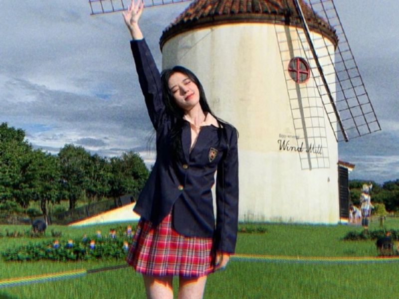 有种“神颜”叫鞠婧祎，一举一动都令人心动，网友：不愧是千年美女！ 明星搭配 第4张