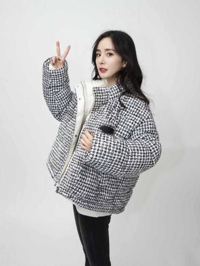 带货女王杨幂因带钻石口罩又登上了社交平台热搜 时尚 第10张