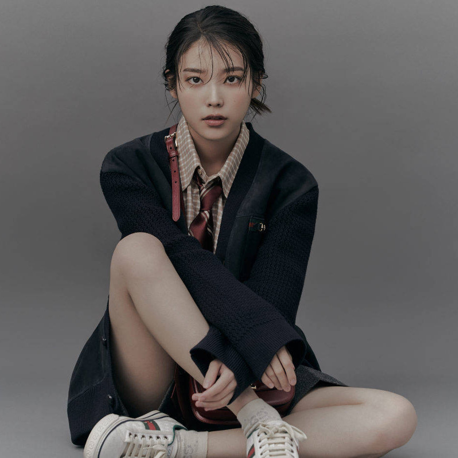 IU李知恩《GQ》杂志大片公开，娇俏美人变身高冷美女惊艳全场 时尚 第4张