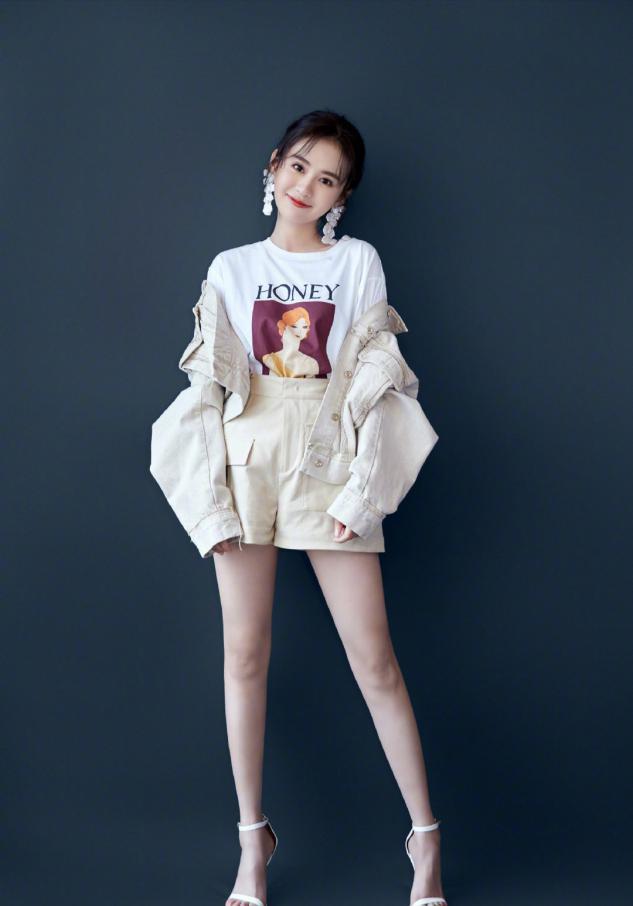 郑合惠子运动套装来袭，清新时尚元气满满，妥妥的女神范 时尚 第5张
