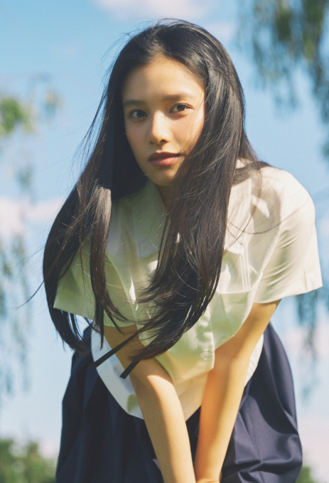 张婧仪穿“JK制服”变初恋女神，清纯模样惹人爱 时尚 第5张