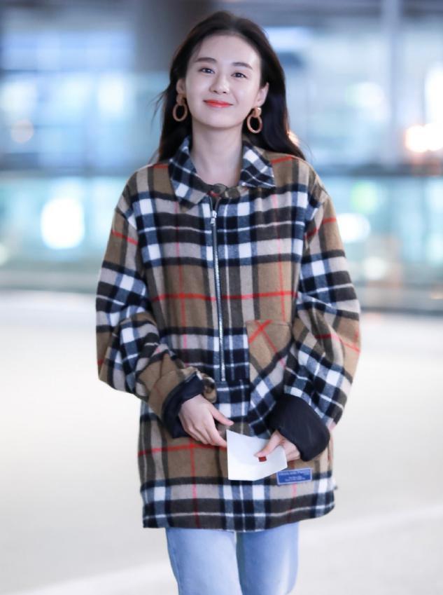 郑合惠子运动套装来袭，清新时尚元气满满，妥妥的女神范 时尚 第3张