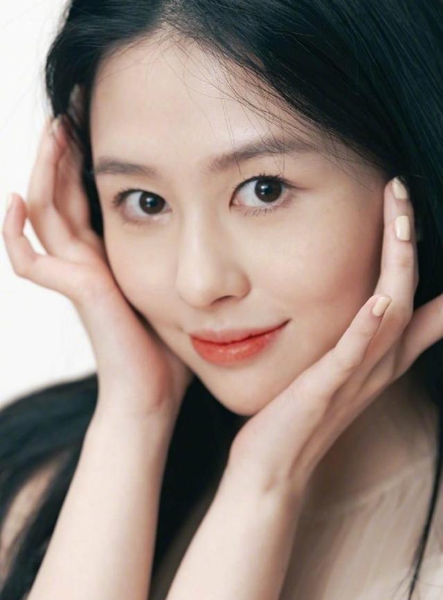 邱淑贞女儿大片曝光，怼脸照又纯又欲 时尚 第3张