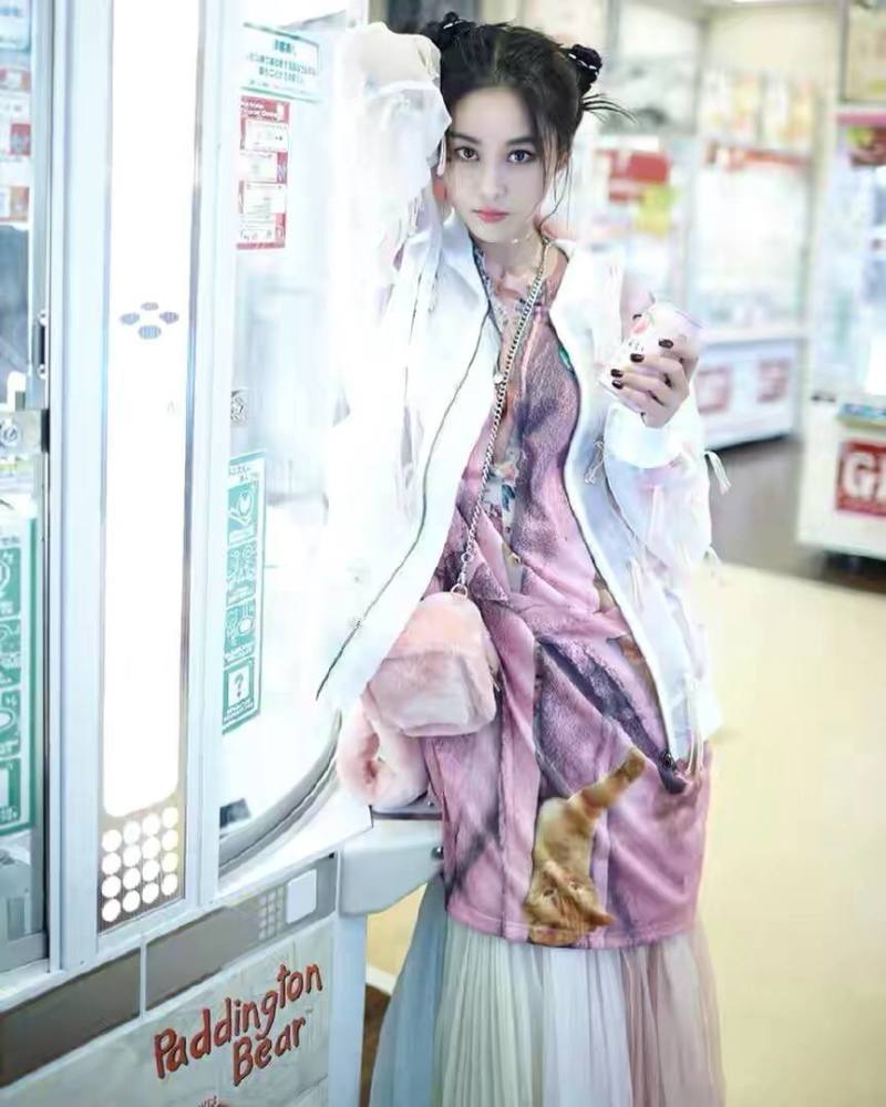 张馨予和章子怡穿同款裙装，终于明白颜值和气质哪个更重要 时尚 第3张