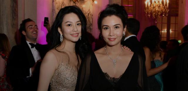 邱淑贞女儿大片曝光，怼脸照又纯又欲 时尚 第6张